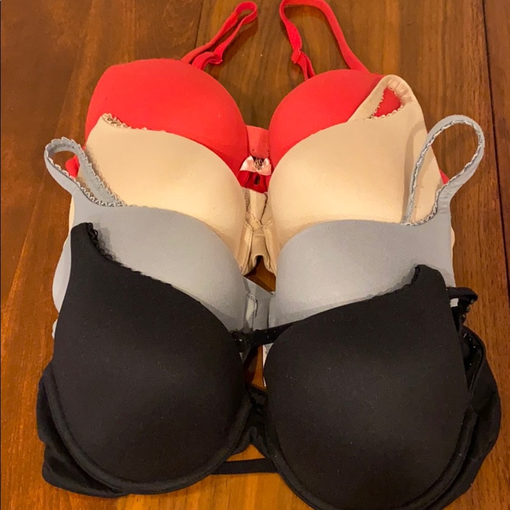 VS Body by Victoria Perfect Shape bras - set of 4